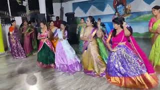 vittala vittala song dance in bathukamma celebrations 💃 [upl. by Suruat161]