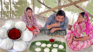 মায়ের হাতে চিতই পিঠা রেসিপি শীতকালে এটা না খেলে আর কি খেলাম😳  instant chitoi pitha recipe [upl. by Gereron]