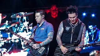 Avenged Sevenfold  Live Summer Sonic 2014 Unholy Confessions [upl. by Hekking]